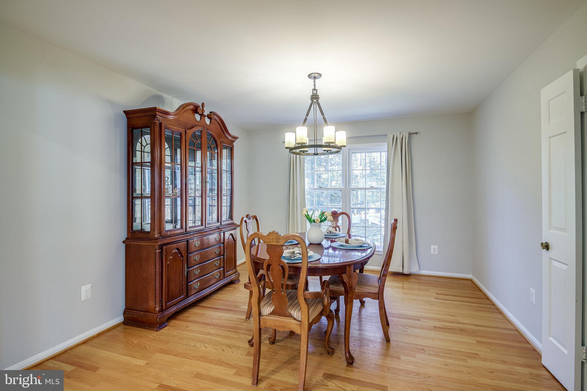 2052 Eakins Court Reston, VA 20191 - Photo 16 of 68