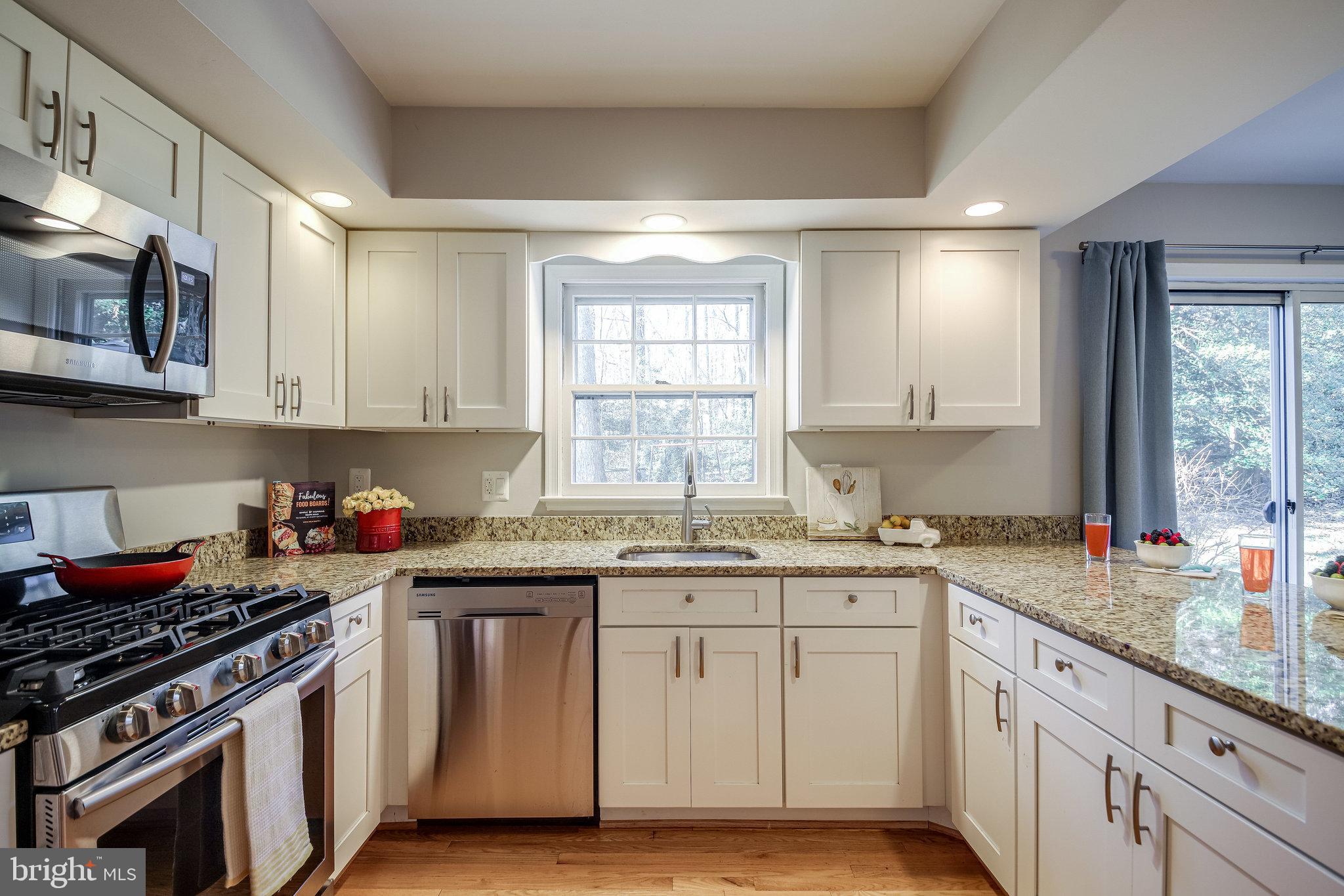 2052 Eakins Court Reston, VA 20191 - Photo 18 of 68