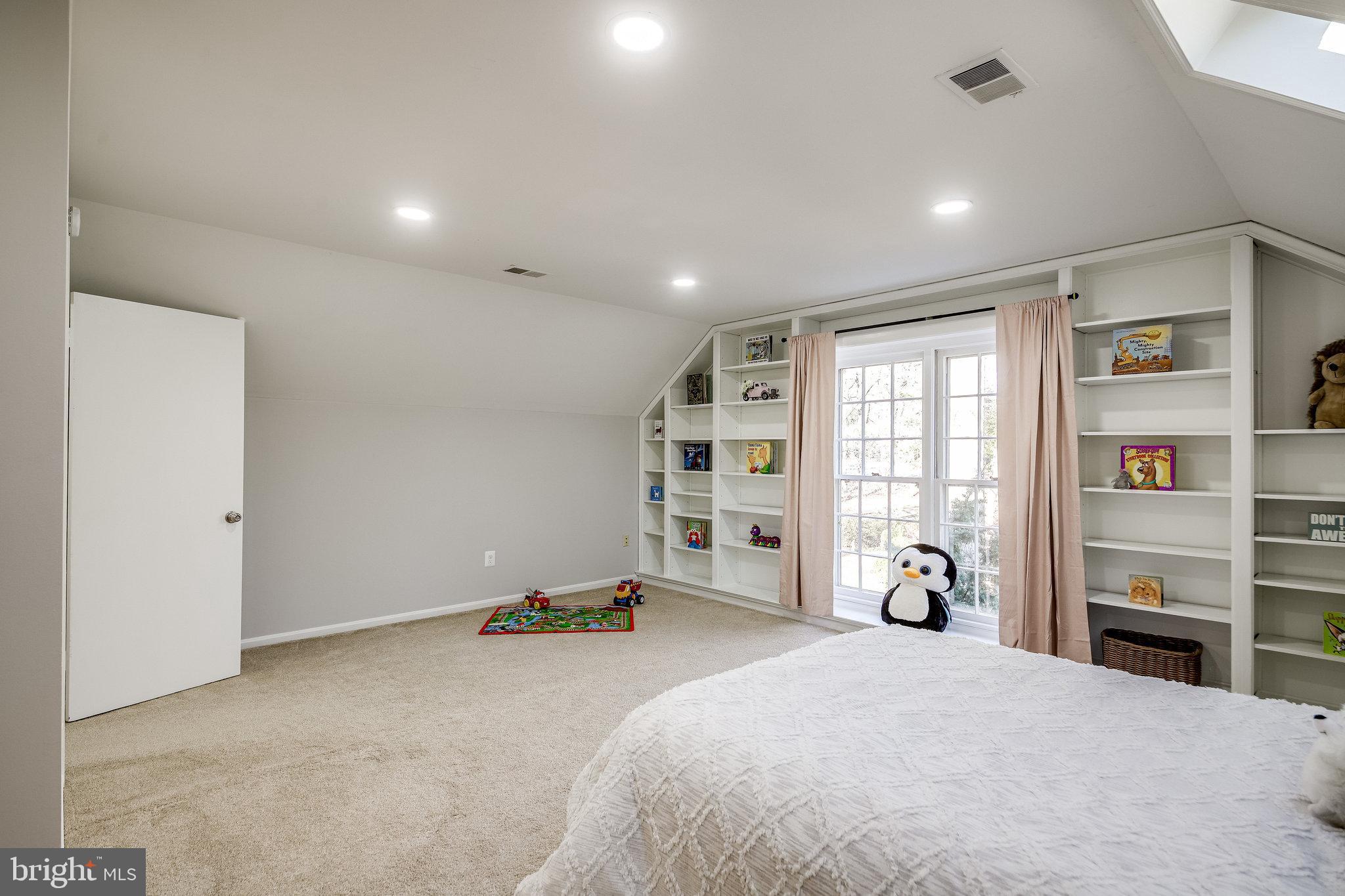 2052 Eakins Court Reston, VA 20191 - Photo 51 of 68