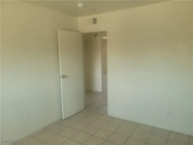 $1,050 | 4725 Convaire Avenue, Unit 4, Las Vegas, NV 89115