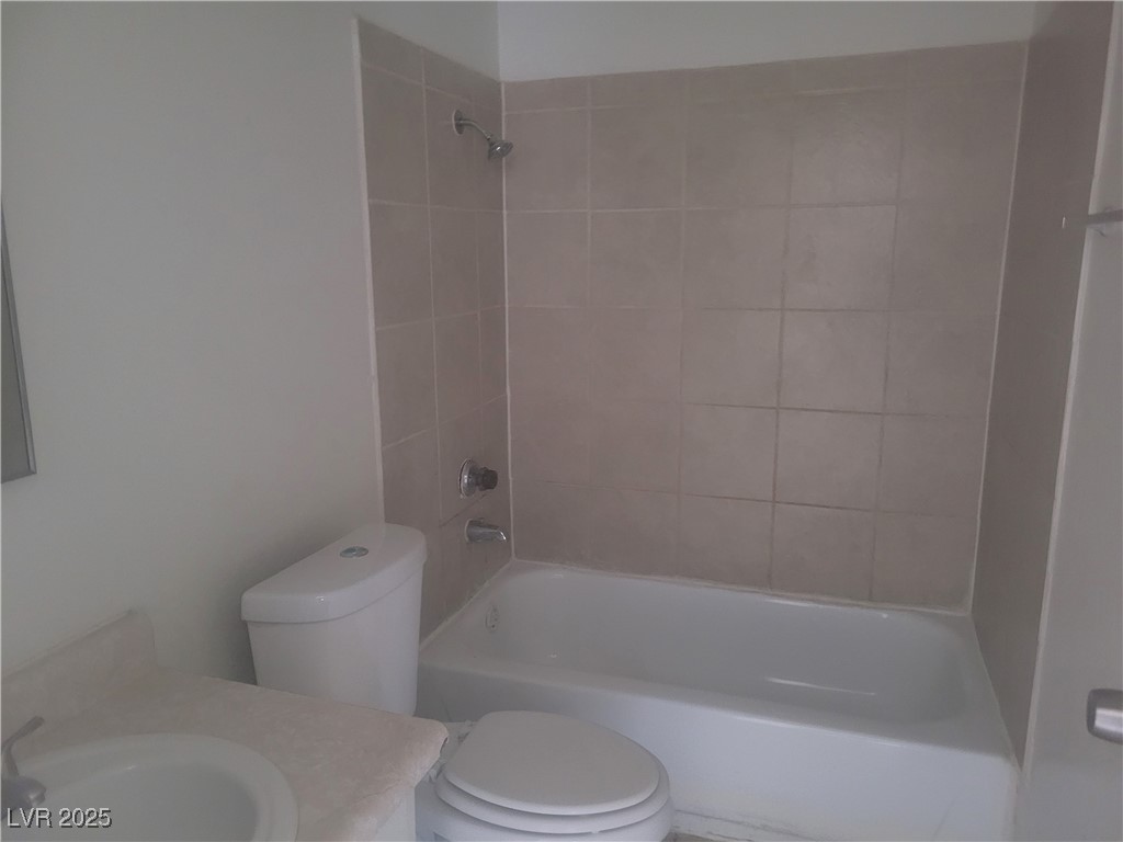 4725 Convaire Avenue, Unit 4 Las Vegas, NV 89115 - Photo 15 of 18