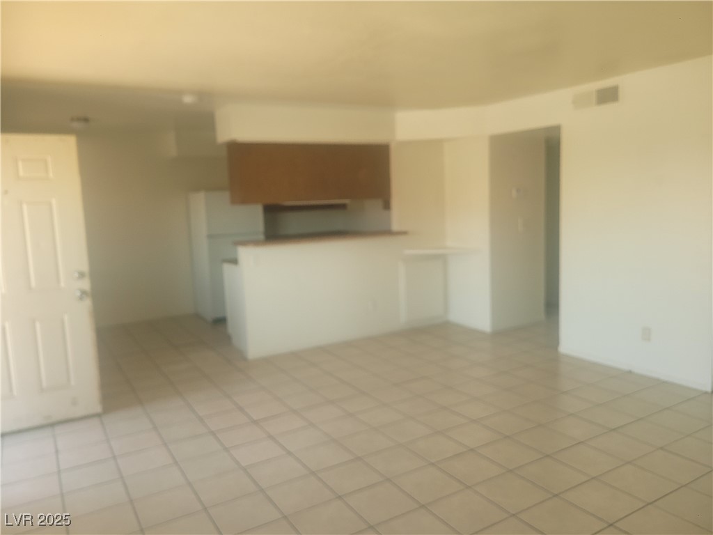 4725 Convaire Avenue, Unit 4 Las Vegas, NV 89115 - Photo 3 of 18