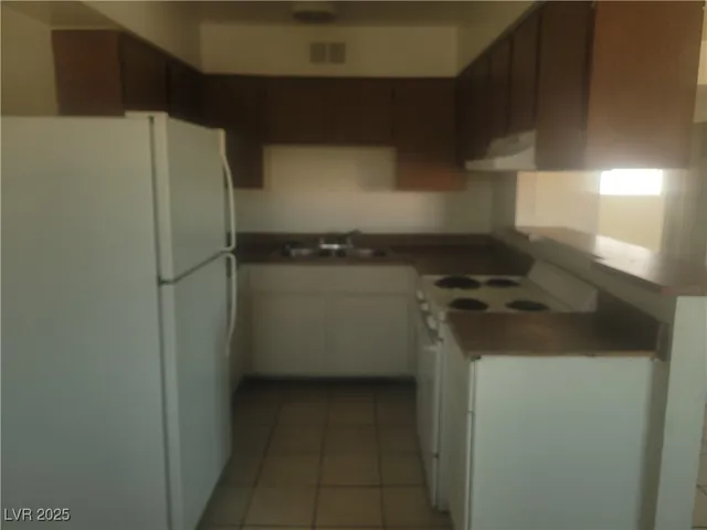 $1,050 | 4725 Convaire Avenue, Unit 4, Las Vegas, NV 89115