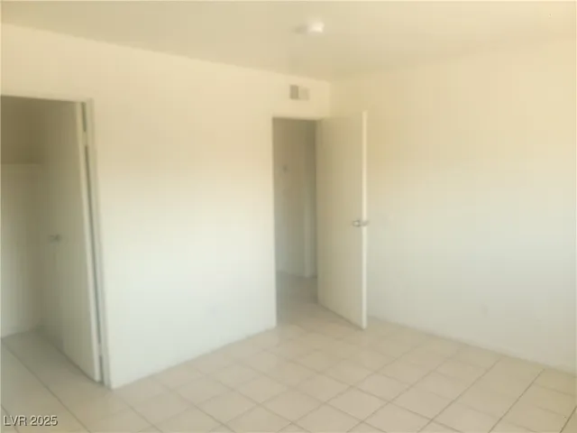 $1,050 | 4725 Convaire Avenue, Unit 4, Las Vegas, NV 89115
