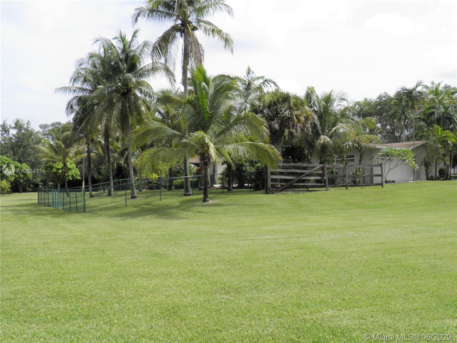 6311 Hancock Road Southwest Ranches, FL 33330 - Photo 6 of 23 a view of outdoor space with swimming pool
