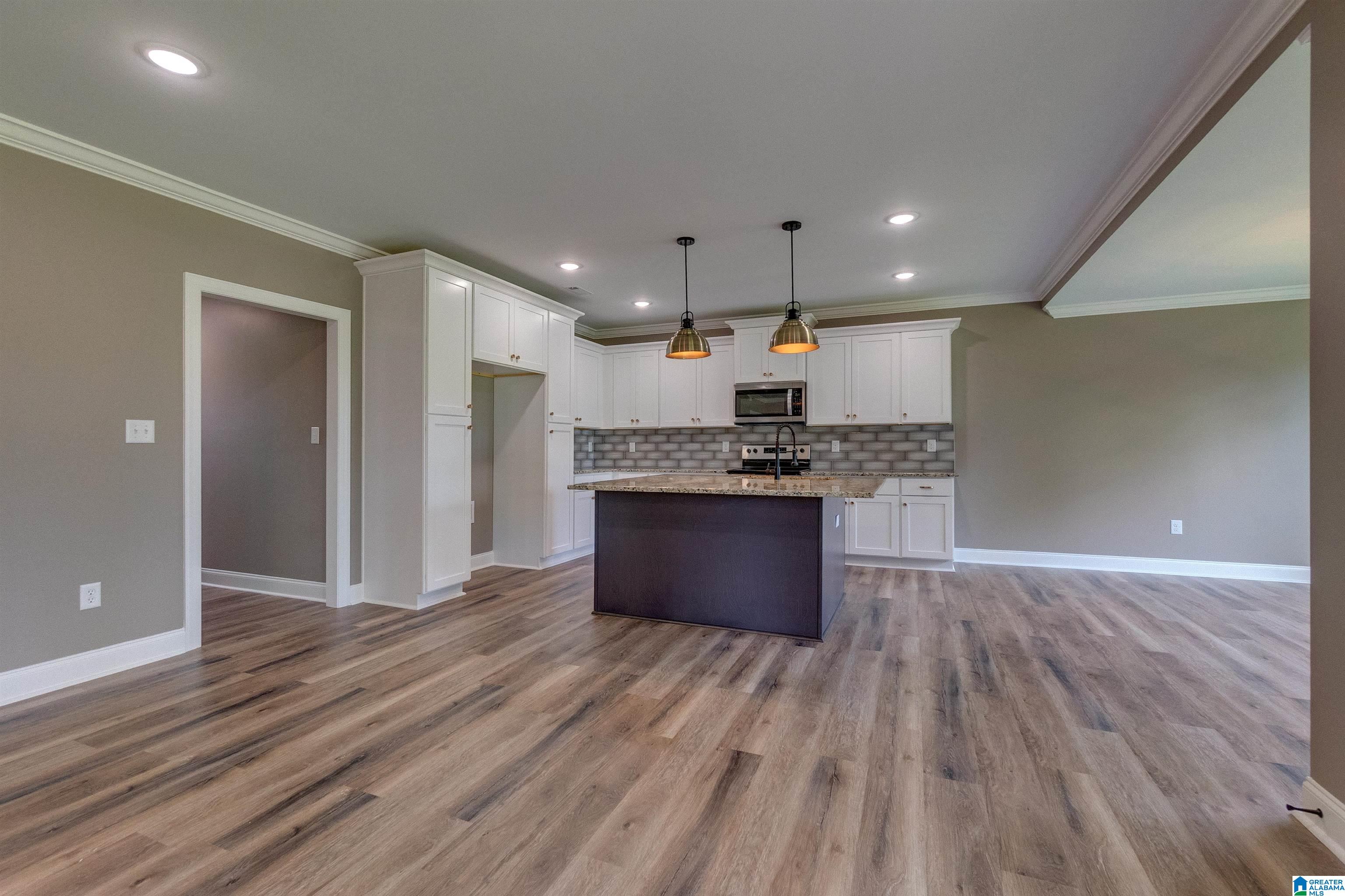 135 Crest Loop Road Clanton, AL 35045 - Photo 12 of 48 Gallery Image 12