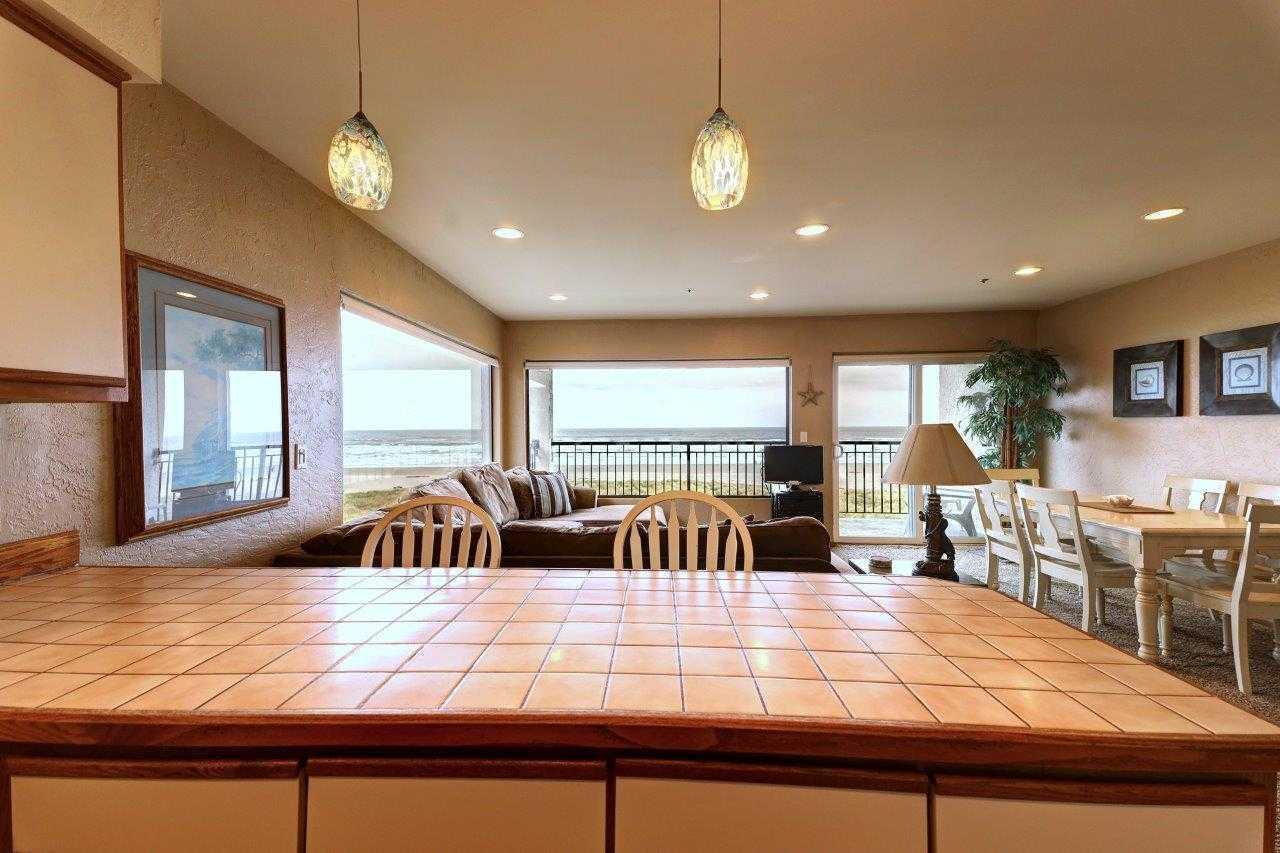 561 South Promenade Seaside, OR 97138 - Photo 9 of 35 Beach club condo kitchen to view