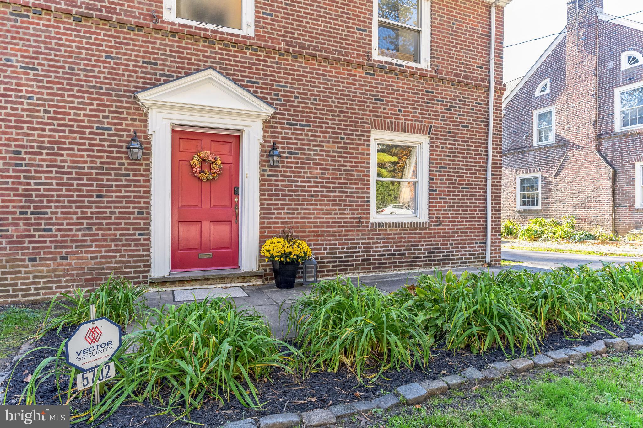 5702 Overbrook Avenue Philadelphia, PA 19131 - Photo 3 of 33