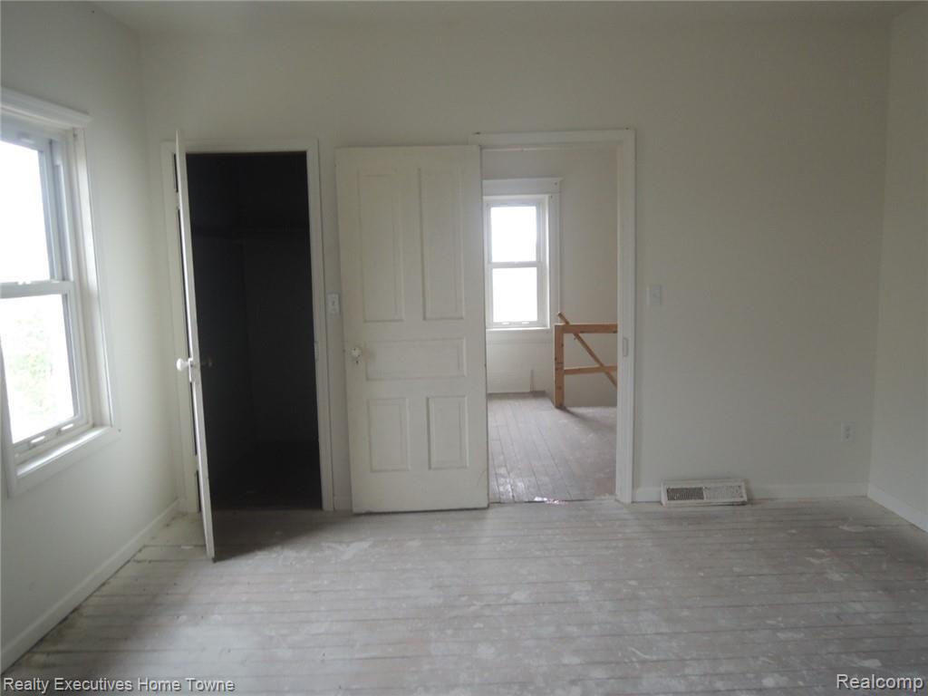 4013 North Ruth Road Deckerville, MI 48427 - Photo 7 of 23 DSCN2925.JPG