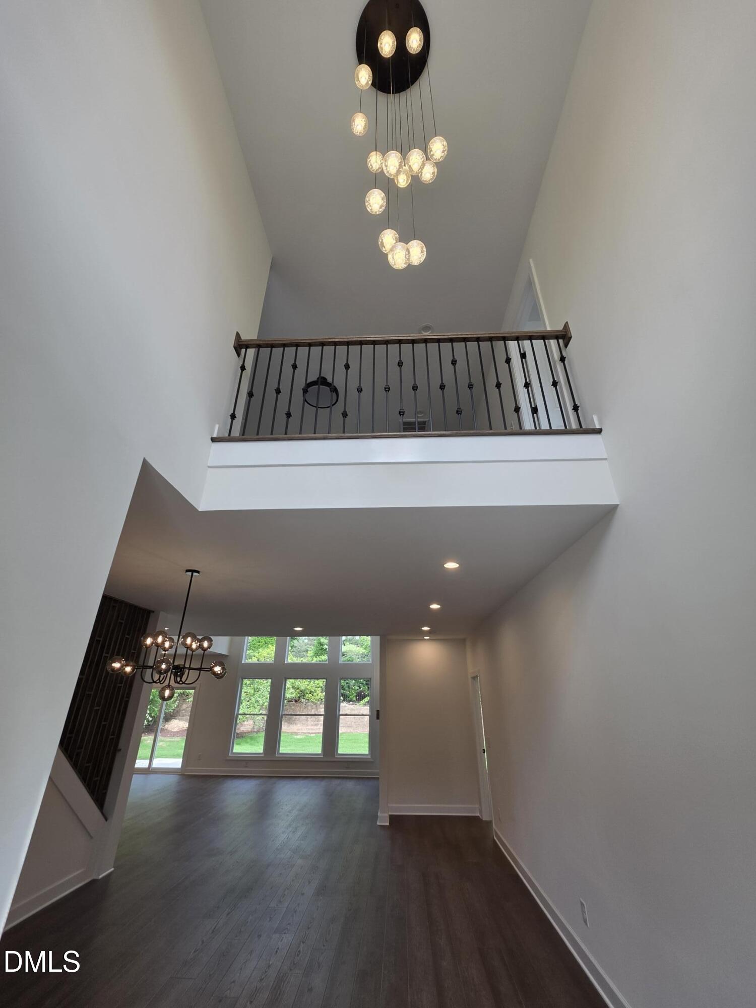 7608 Silver View Lane Raleigh, NC 27613 - Photo 3 of 46