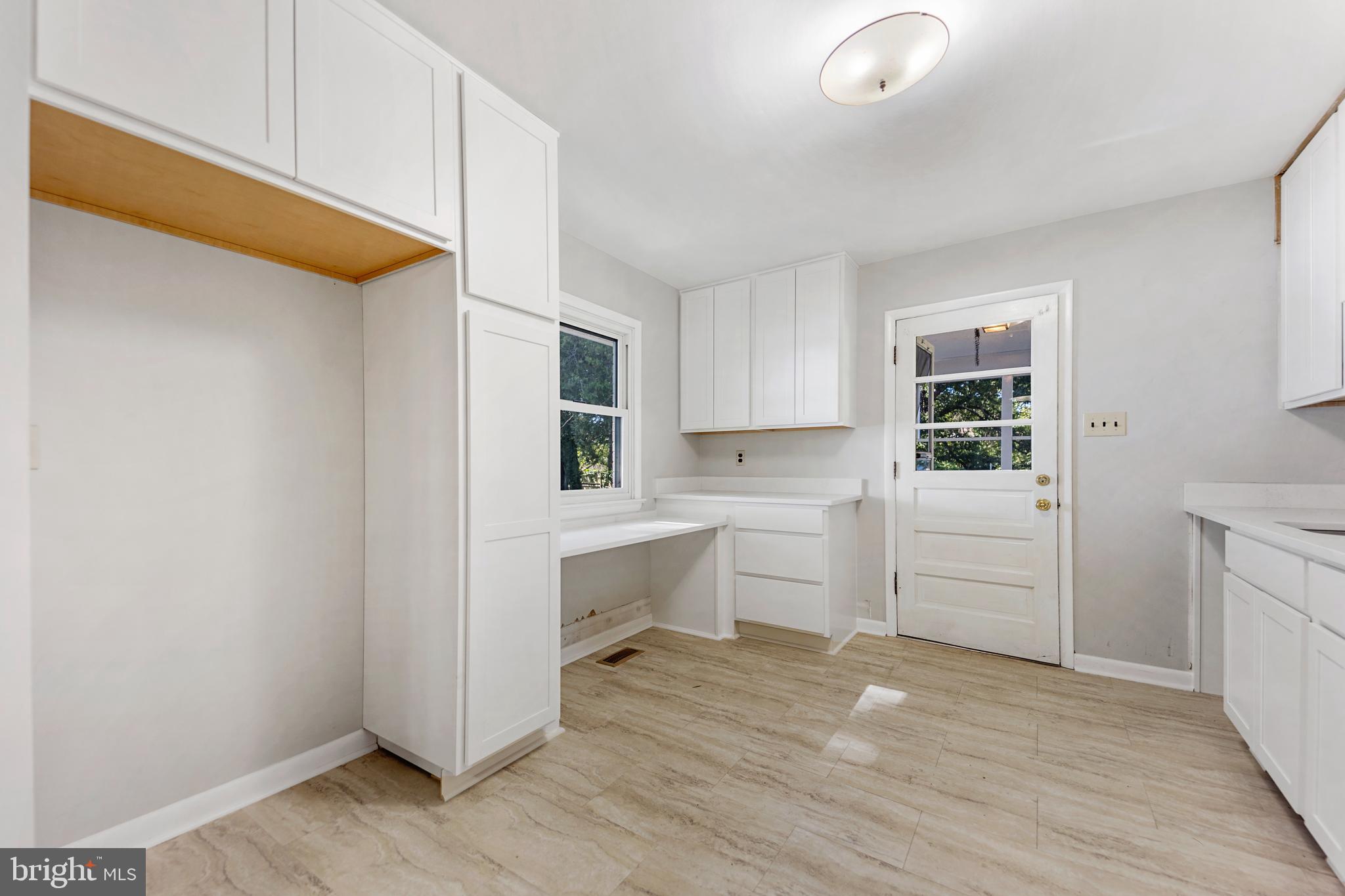 24564 Half Pone Point Road Hollywood, MD 20636 - Photo 9 of 27 Gallery Image 9