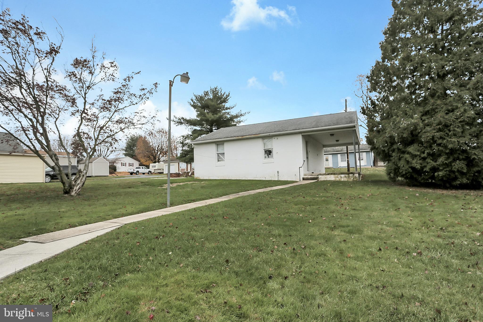 1406 Sandhill Road Lebanon, PA 17046 - Photo 26 of 31 Garage