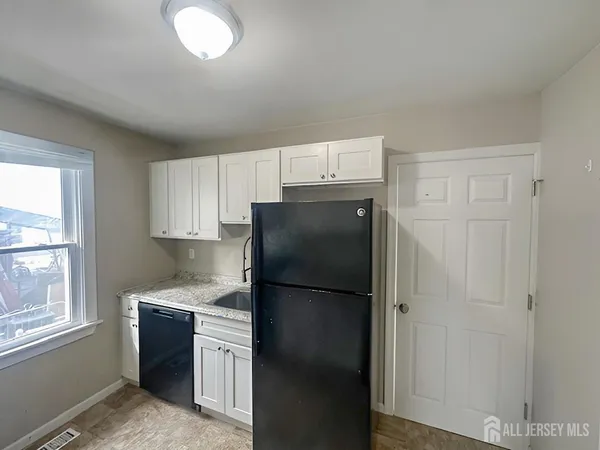 $274,900 | 24 Keswick Avenue, Ewing, NJ 08638