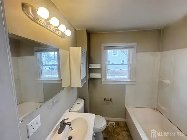 $274,900 | 24 Keswick Avenue, Ewing, NJ 08638