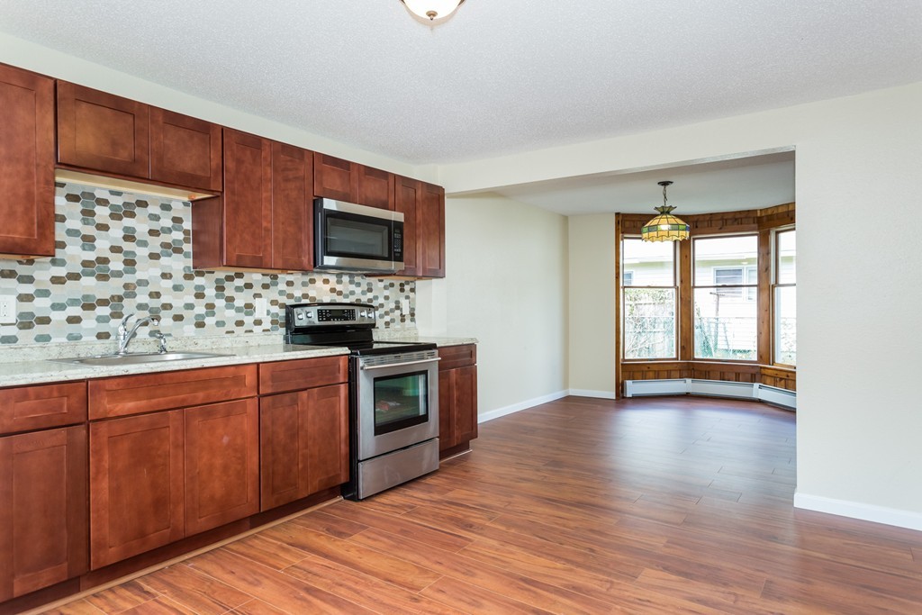 74 Gresham Street Springfield, MA 01119 - Photo 12 of 25