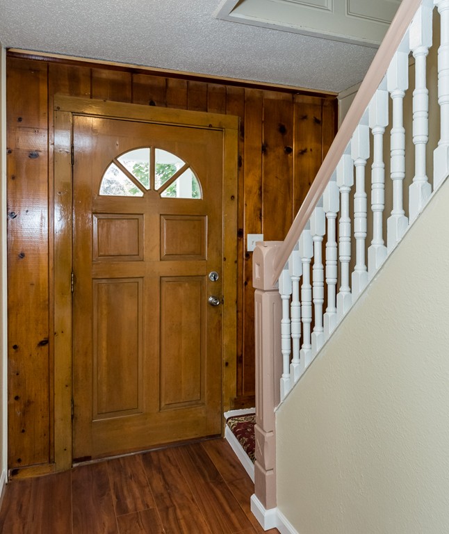 74 Gresham Street Springfield, MA 01119 - Photo 6 of 25
