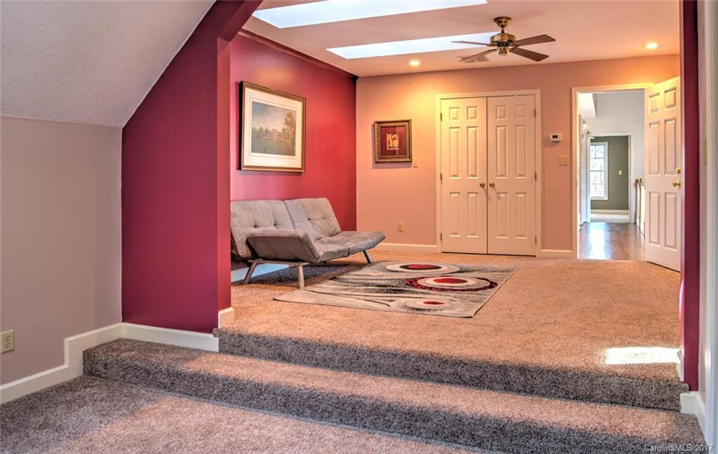32 Foothills Road Asheville, NC 28804 - Photo 14 of 24 Gallery Image 14