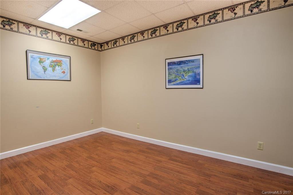 32 Foothills Road Asheville, NC 28804 - Photo 19 of 24 Gallery Image 19