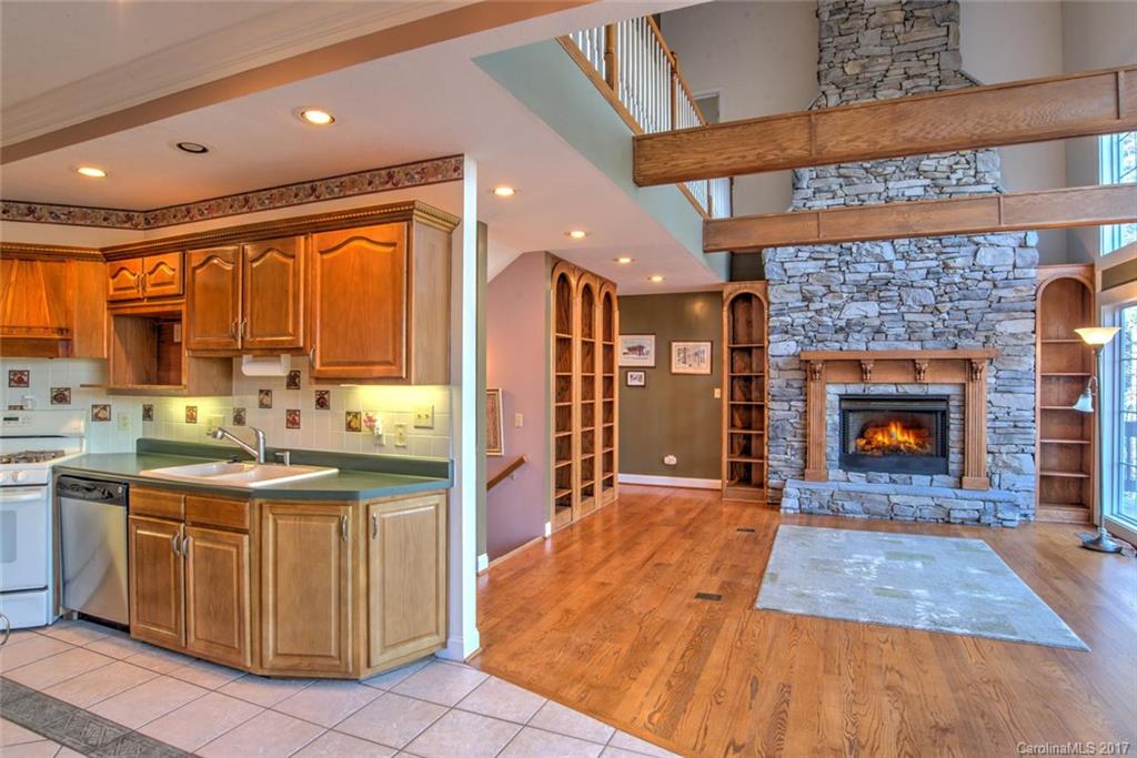 32 Foothills Road Asheville, NC 28804 - Photo 5 of 24 Gallery Image 5