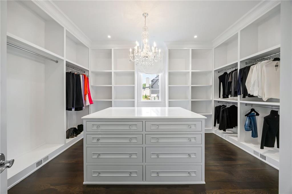 1640 Kenai Road Marietta, GA 30064 - Photo 24 of 43 a view of a walk in closet