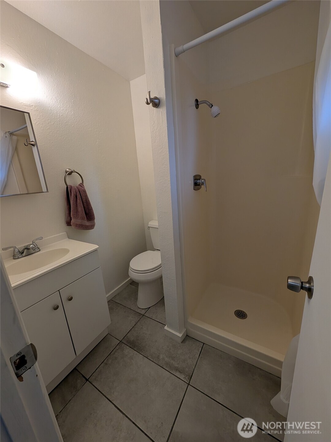 936 North 101st Street Seattle, WA 98133 - Photo 7 of 26