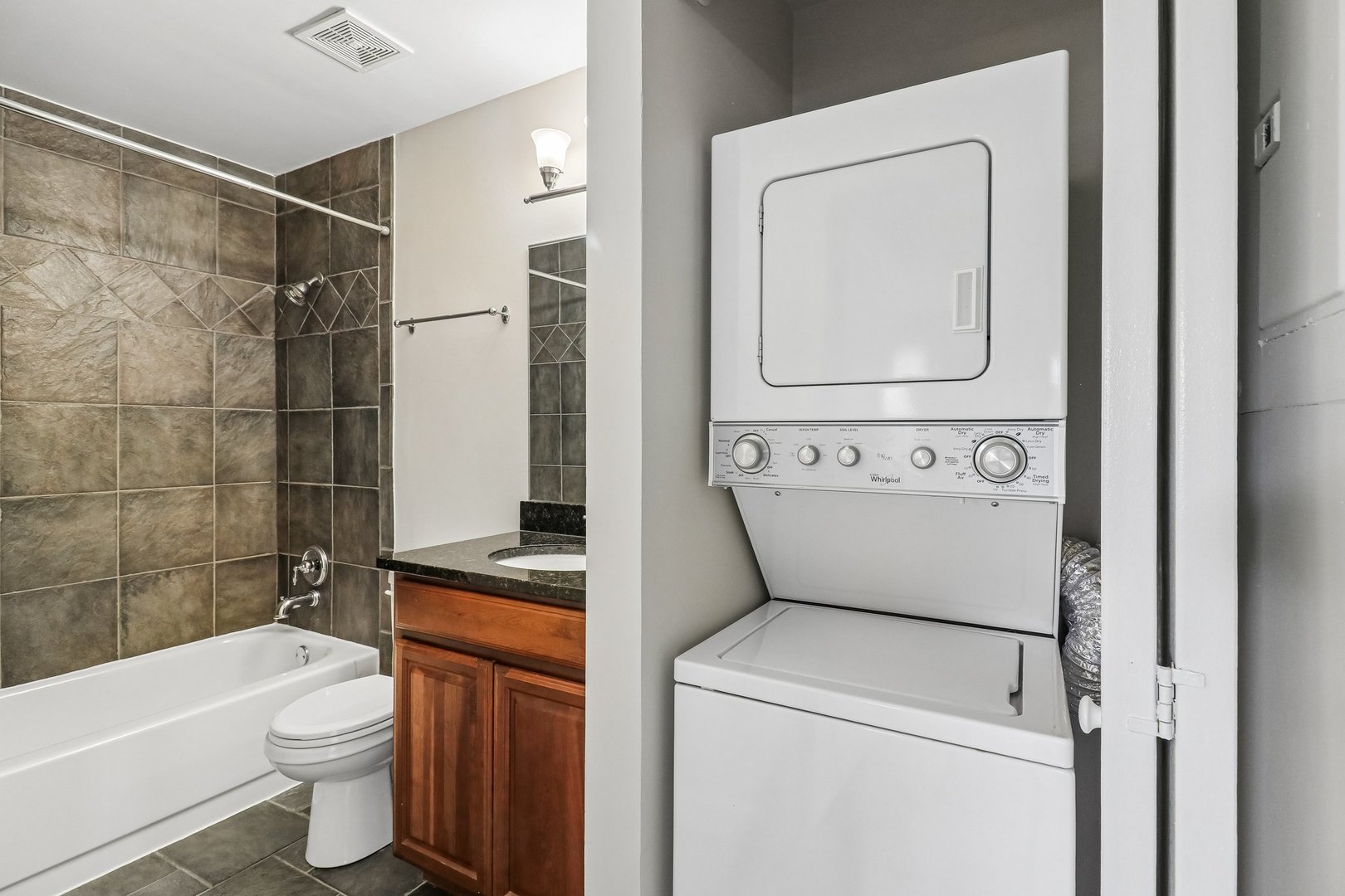 1336 McDowell Road, Unit 104 Naperville, IL 60563 - Photo 20 of 24