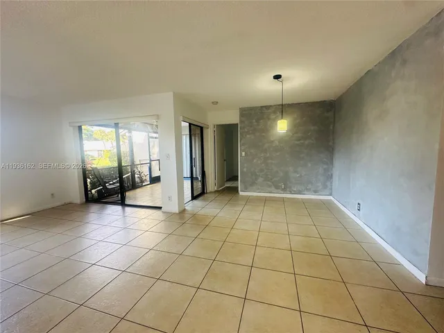 $2,700 | 3815 Northwest 35th Street, Unit 1540, Pompano Beach, FL 33066