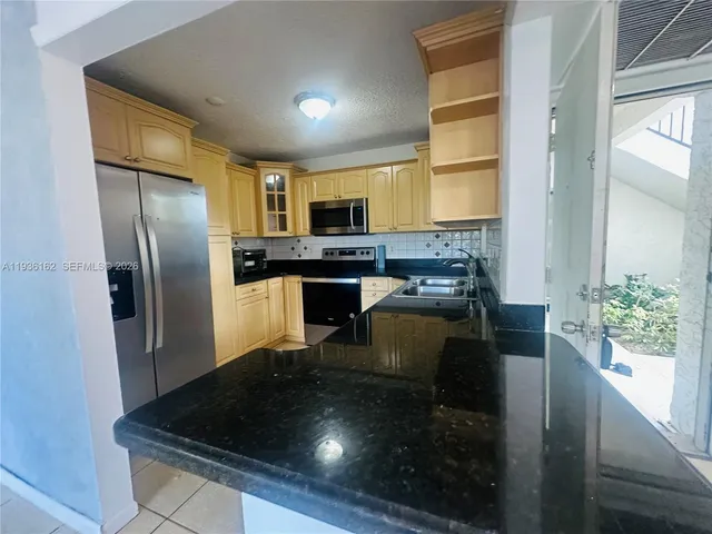 $2,700 | 3815 Northwest 35th Street, Unit 1540, Pompano Beach, FL 33066