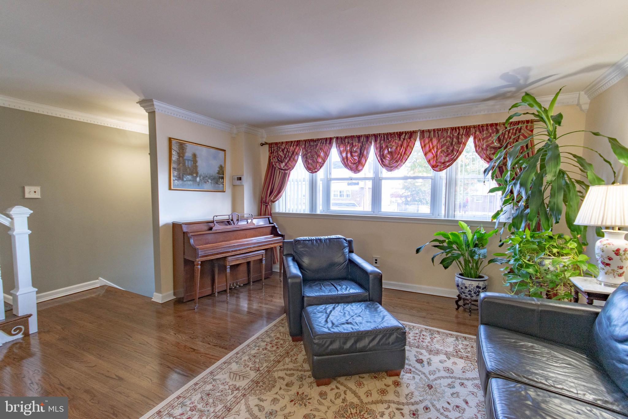 3124 Derry Road Philadelphia, PA 19154 - Photo 3 of 27 Gallery Image 3