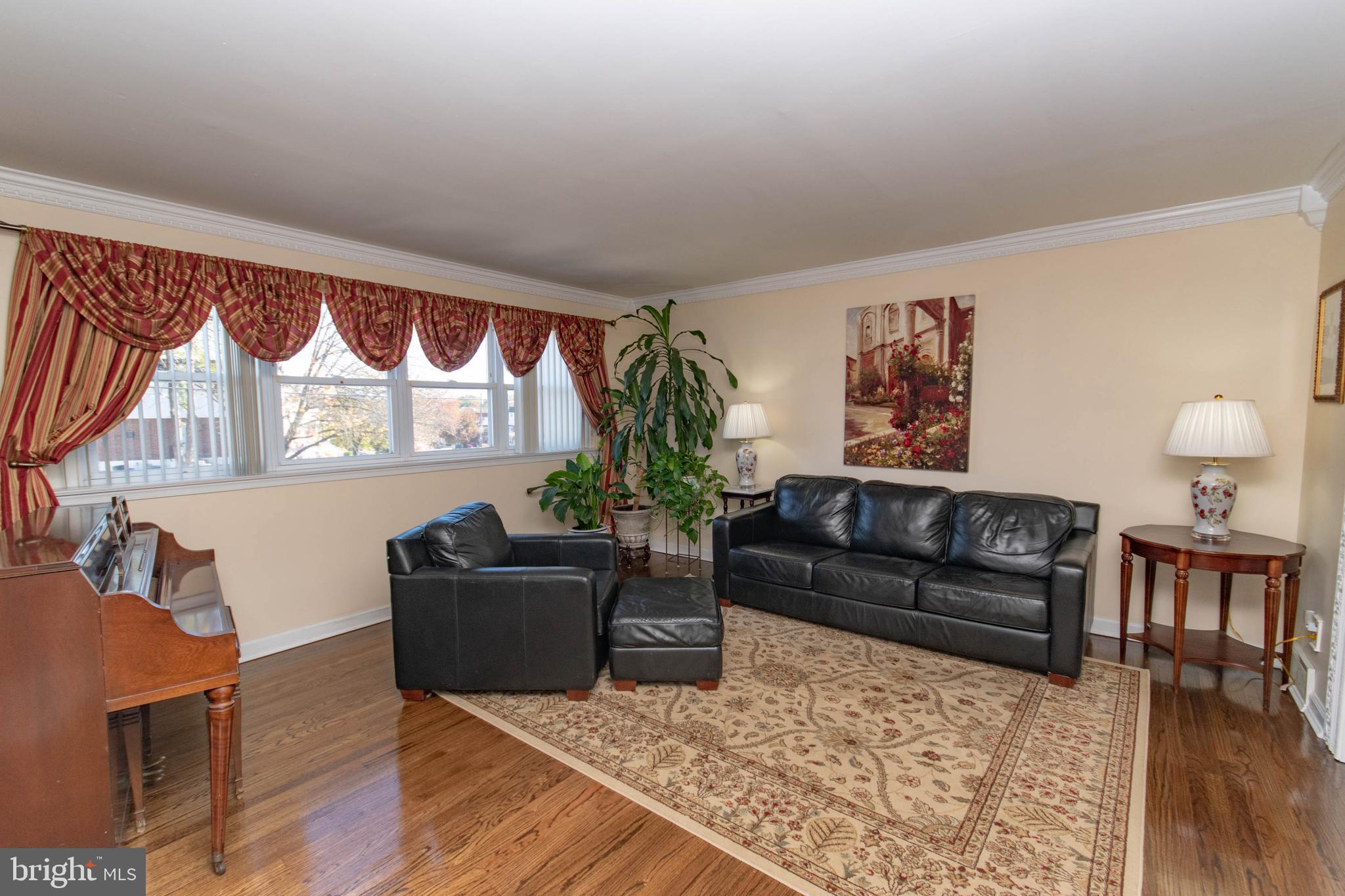 3124 Derry Road Philadelphia, PA 19154 - Photo 4 of 27 Gallery Image 4