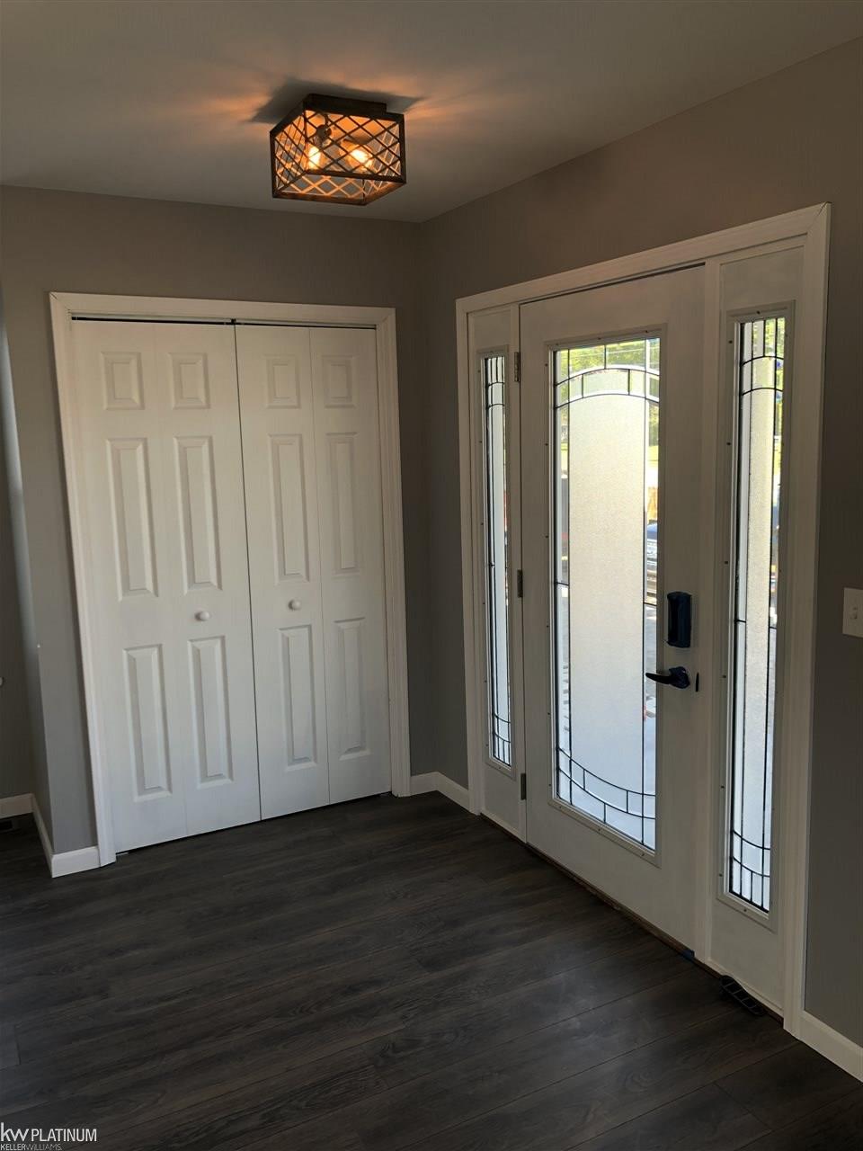 1570 River Road St. Clair, MI 48079 - Photo 22 of 51 50020399-21.JPG
