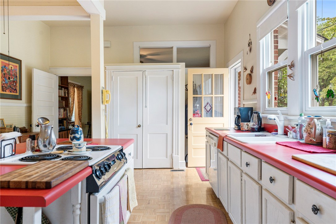 113 Webb Street Anderson, SC 29624 - Photo 10 of 30 Kitchen
