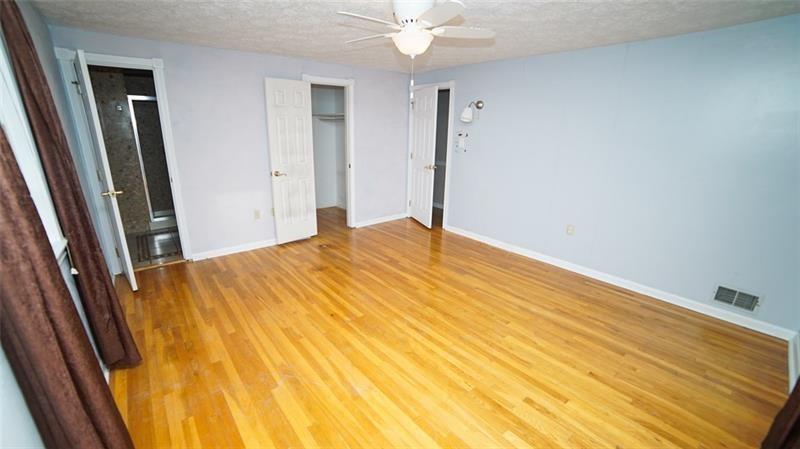 140 North Jamestown Road Coraopolis, PA 15108 - Photo 15 of 23 Gallery Image 15