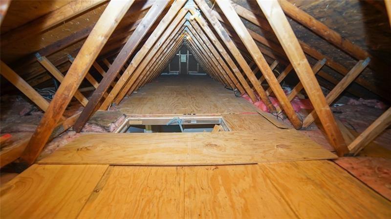 140 North Jamestown Road Coraopolis, PA 15108 - Photo 18 of 23 Gallery Image 18