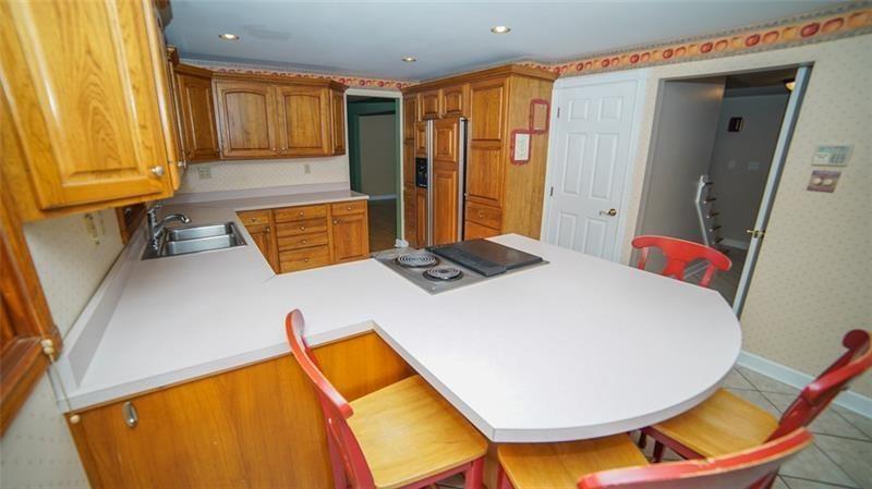 140 North Jamestown Road Coraopolis, PA 15108 - Photo 8 of 23 Gallery Image 8