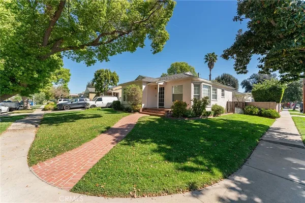 $849,000 | 6524 Forbes Avenue, Lake Balboa, CA 91406