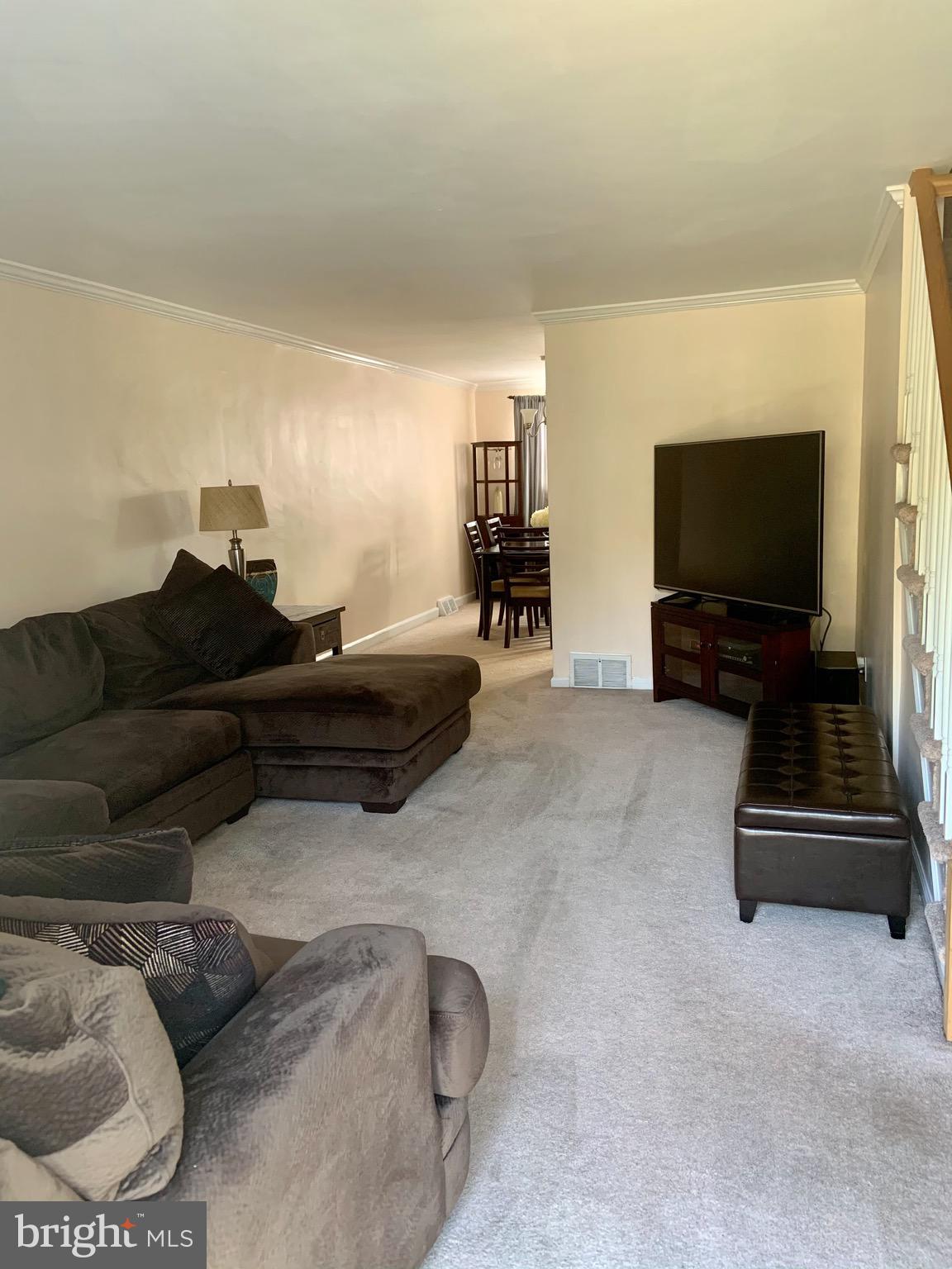 727 Bennington Road Folcroft, PA 19032 - Photo 10 of 10 living room