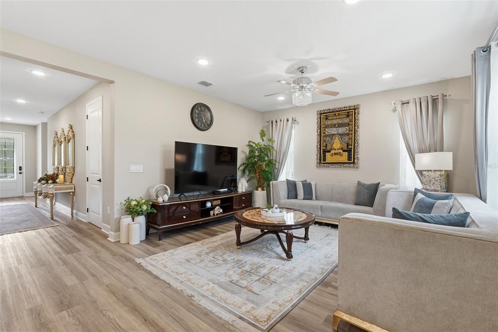 10169 Spring Lake Drive Clermont, FL 34711 - Photo 14 of 54