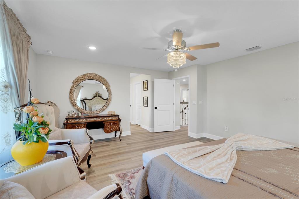 10169 Spring Lake Drive Clermont, FL 34711 - Photo 20 of 54 a living room with furniture