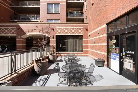 $474,900 | 1975 Grant Street, Unit 813, Denver, CO 80203