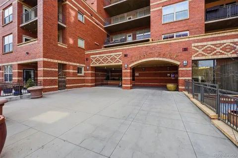 $474,900 | 1975 Grant Street, Unit 813, Denver, CO 80203