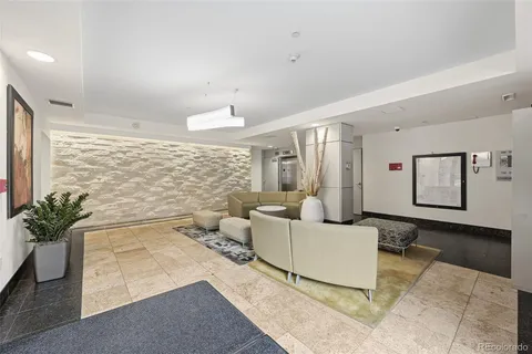 $474,900 | 1975 Grant Street, Unit 813, Denver, CO 80203