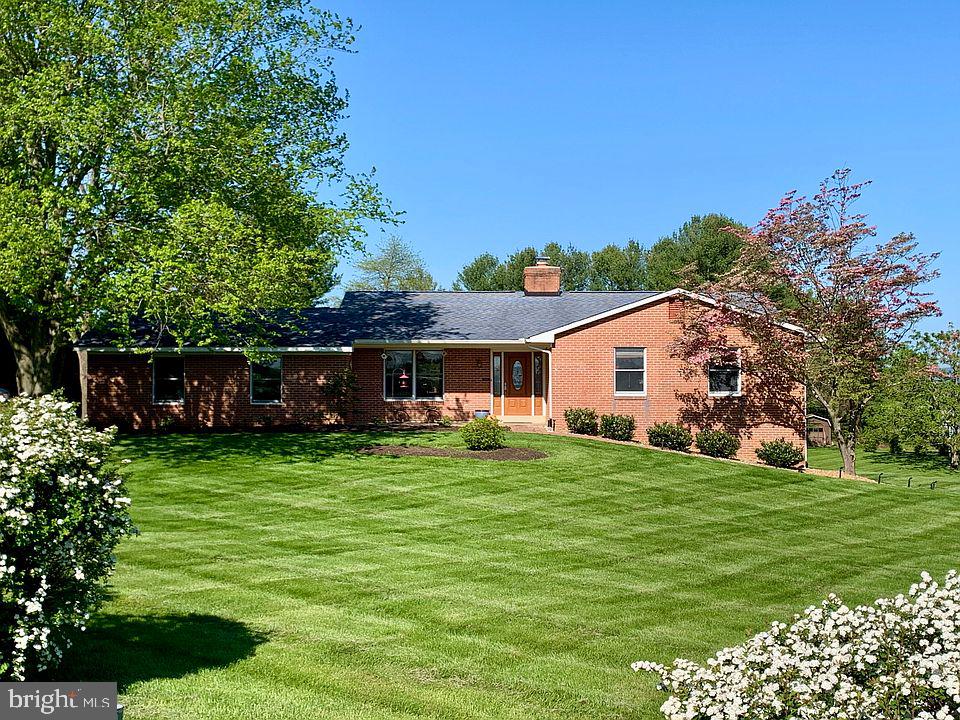 16871 Hamilton Station Road Hamilton, VA 20158 - Photo 1 of 1 Gallery Image 1