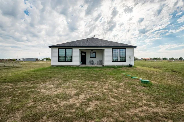 $2,600 | 19493 Fm 981, Leonard, TX 75452