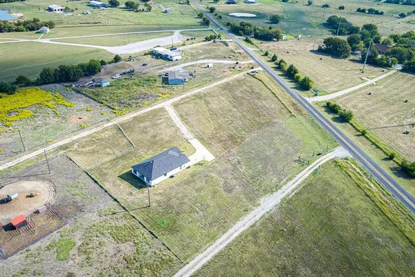 $2,600 | 19493 Fm 981, Leonard, TX 75452