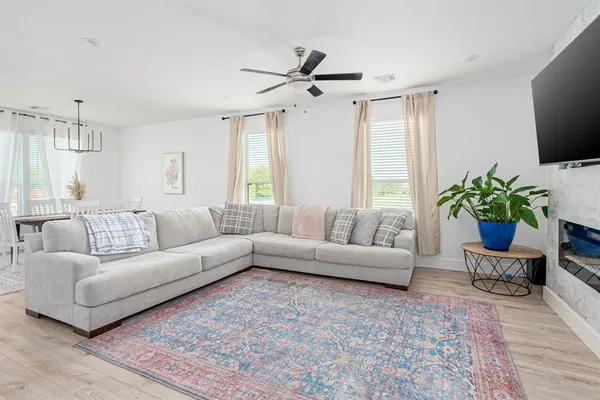 $2,600 | 19493 Fm 981, Leonard, TX 75452