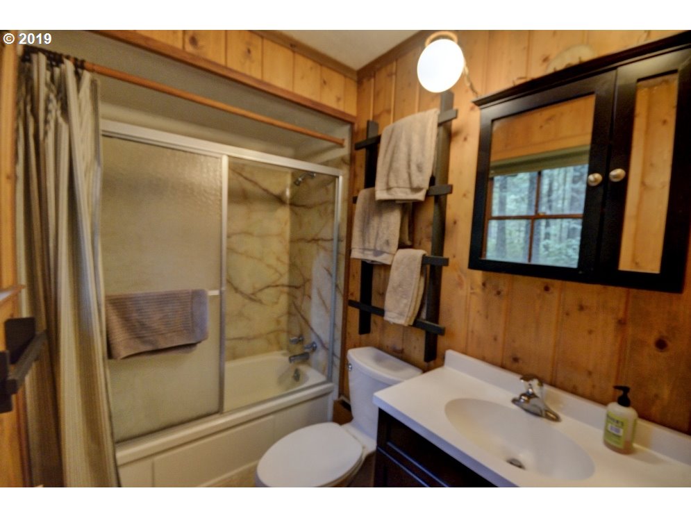 75790 East Road 28 Rhododendron, OR 97049 - Photo 19 of 28 Gallery Image 19