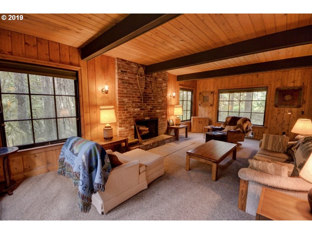 75790 East Road 28 Rhododendron, OR 97049 - Photo 4 of 28 Gallery Image 4