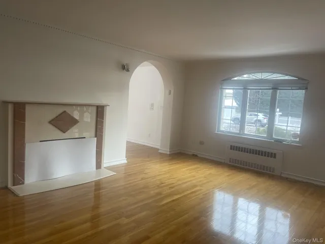 $6,450 | 314 Main Street, East Rockaway, NY 11518