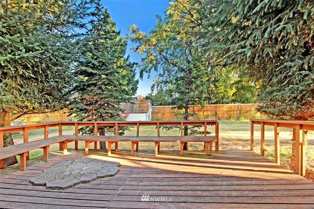3901 Northeast 22nd Street Renton, WA 98056 - Photo 14 of 18
